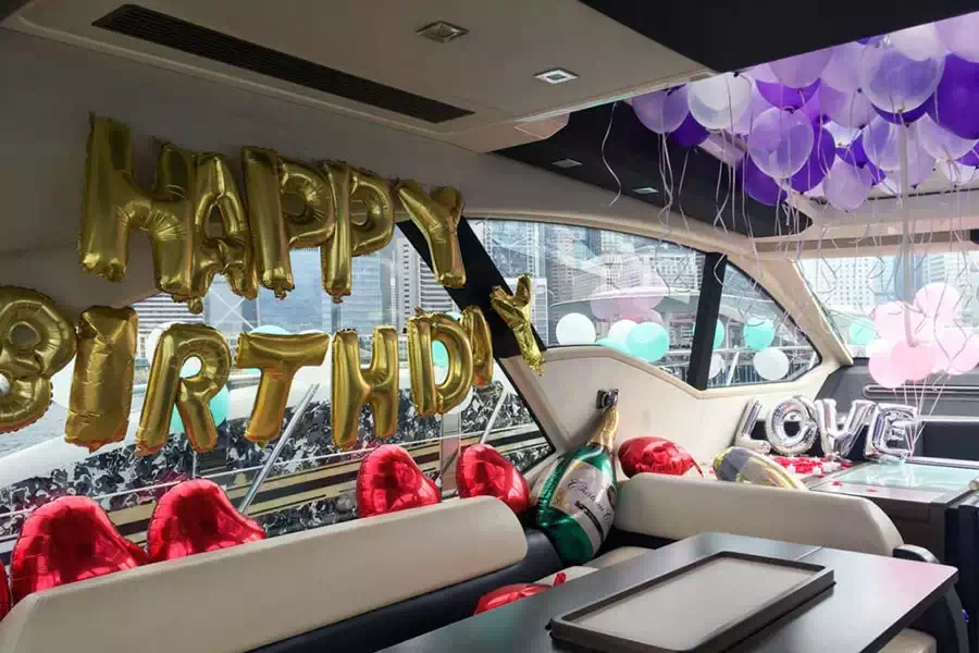 Fiesta de Cumpleaños en un Yate de Lujo — Estambul