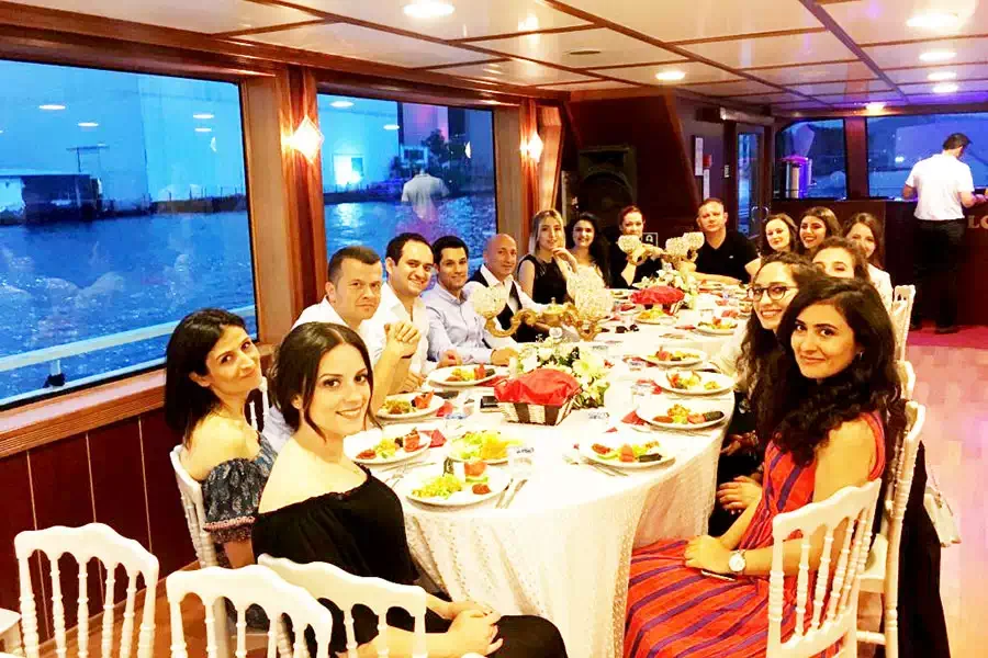 Private Bosphorus Lunch Cruise — Istanbul