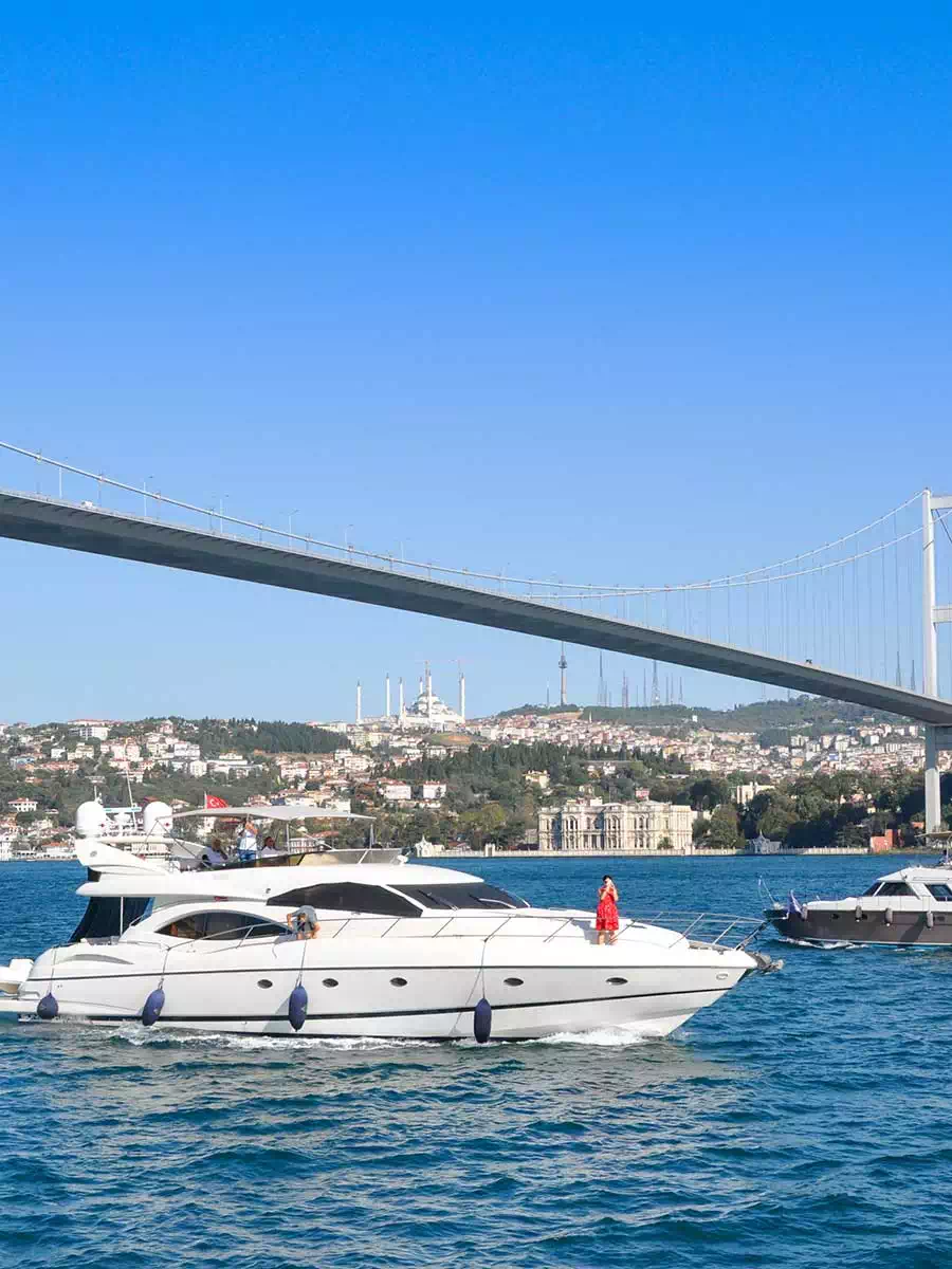 Private Bosphorus Lunch Cruise