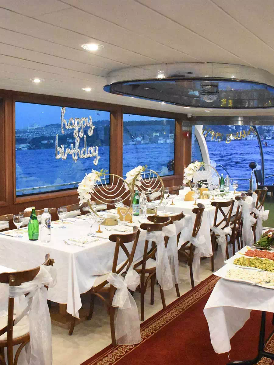Private Bosphorus Lunch Cruise